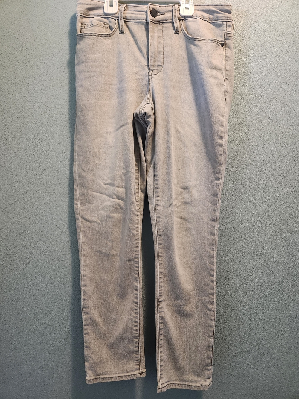 Athleta Light Gray Cropped Ankle Jeans - Slim Fit